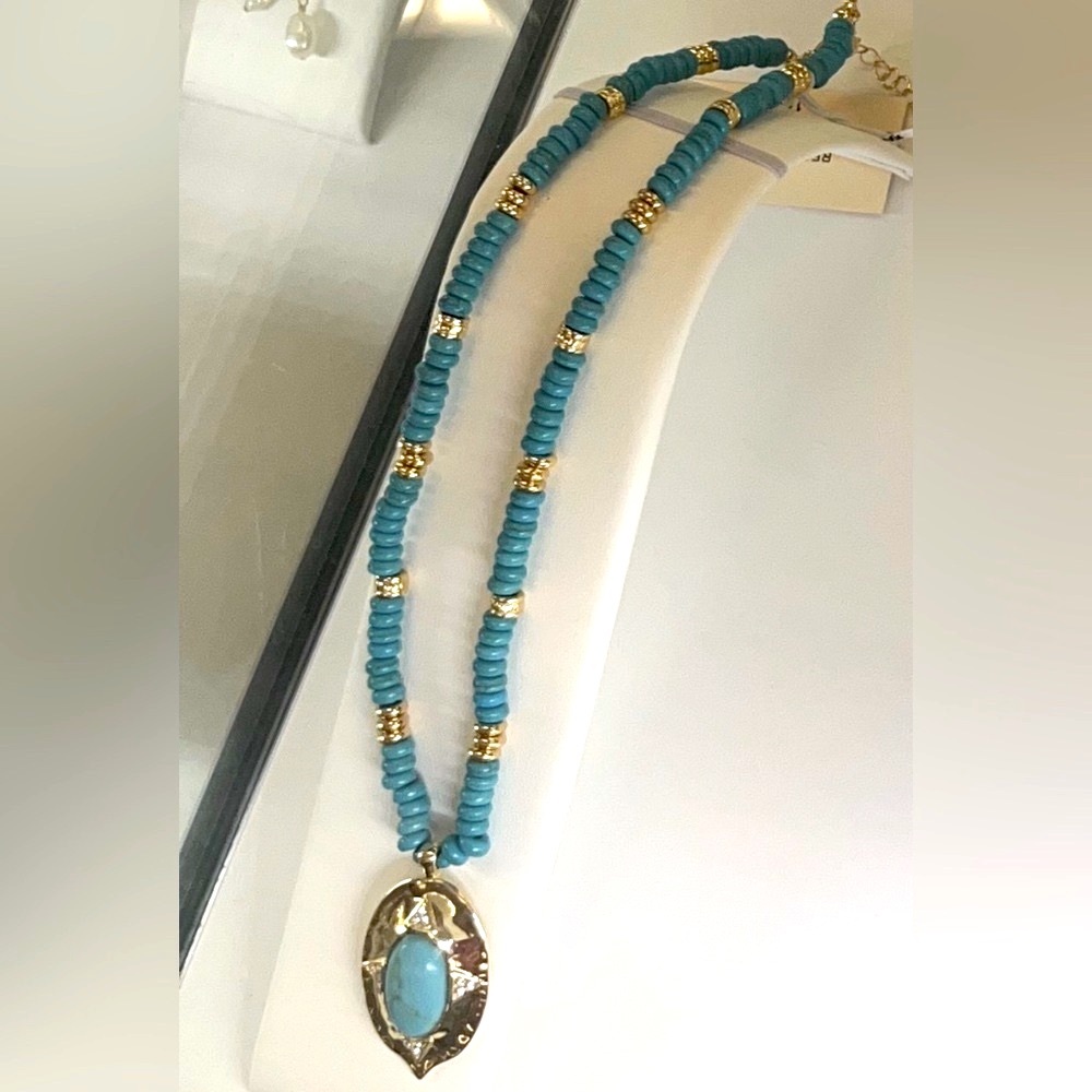 NWT ⚜️🩵⚜️ Camila Coelho Gorgeous Reconstituted Turquoise Necklace - Picture 3 of 6